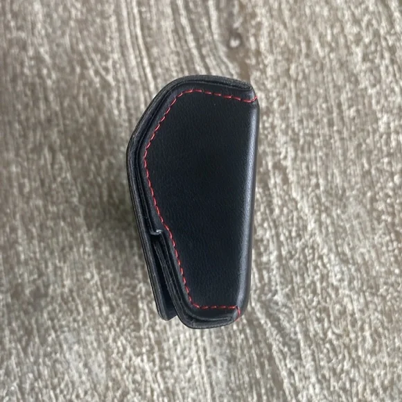 ❤️Valentino Black Eye-case❤️ - Picture 5 of 7